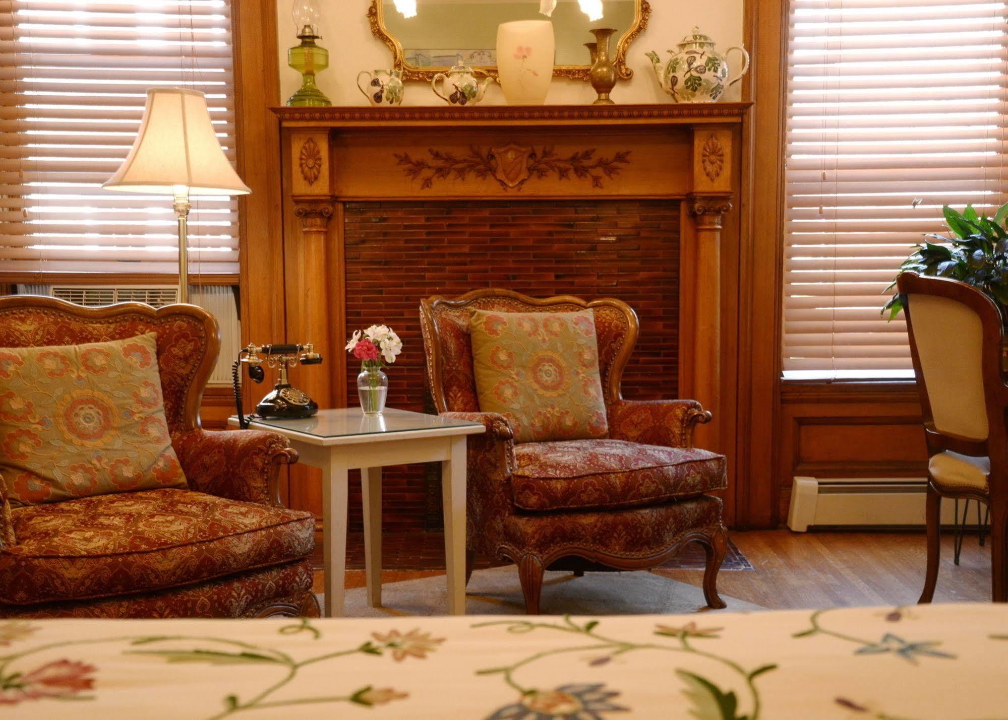 Capitol Hill Mansion B&B Inn เดนเวอร์ ภายนอก รูปภาพ